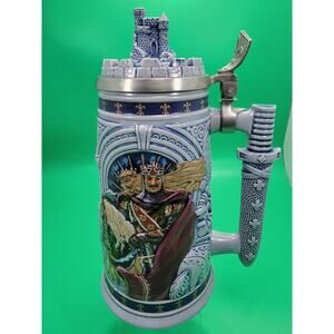 Avon Knights Of The Realm Stein Handcrafted in Brazil 1995 9¼"